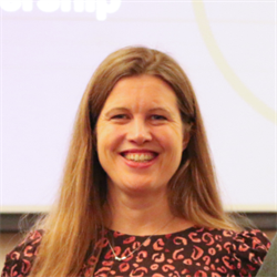 Dawn Lyle