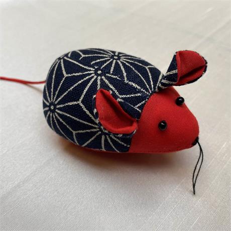 Prym Mouse Pincushion Image 1