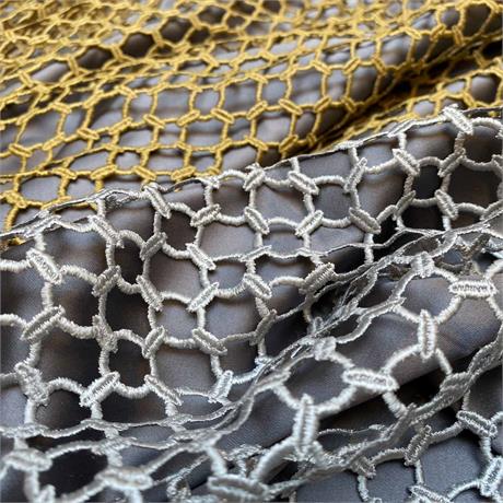 Metallic Chainmail Guipure Image 1