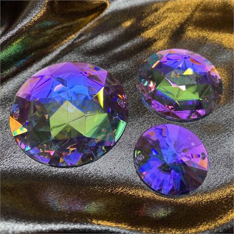 Round Acrylic Sew-On Bead Image 1