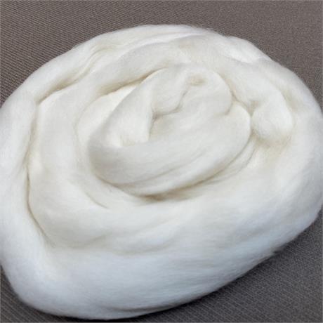 Undyed Wool Roving, New Zealand Merino - 50g Image 1