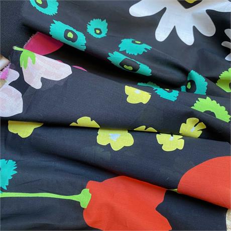 Floral Batiste Image 1