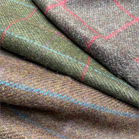 UK Tweed Windowpane Image 1