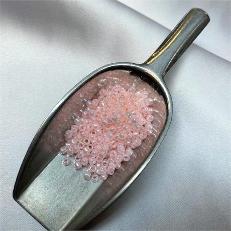 Toho Seed Beads - Ceylon Innocent Pink Image 1