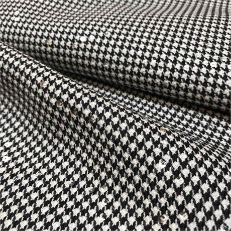 Spanish Sequin Dogtooth Image 1