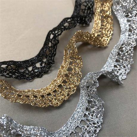 Metallic Elasticated Lace Trim Image 1