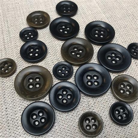 Italian 4-Hole Corozo Button Image 1