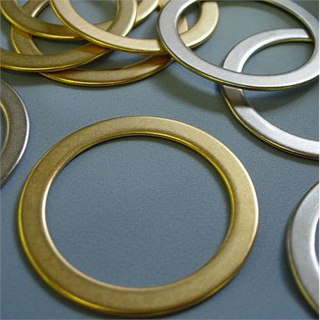 Metal Ring Image 1