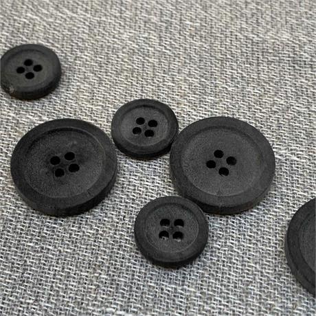 Italian Sandblasted 4-Hole Horn Button Image 1