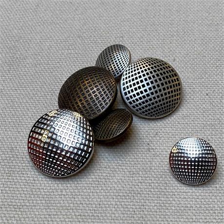 Metal Shank Button Image 1