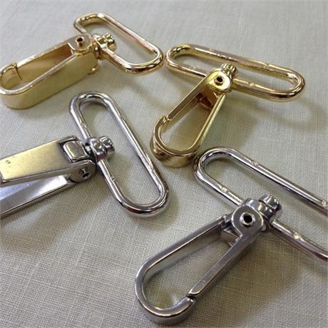 Swivel Fastener Image 1