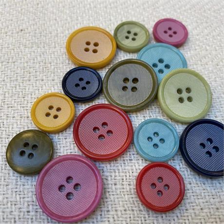 Portuguese 4-Hole Corozo Button Image 1