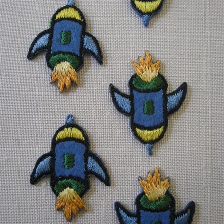 Mini Rocket Motif Image 1