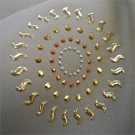 Metal Sun Motif Image 1