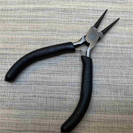 Round Nose Pliers Image 1