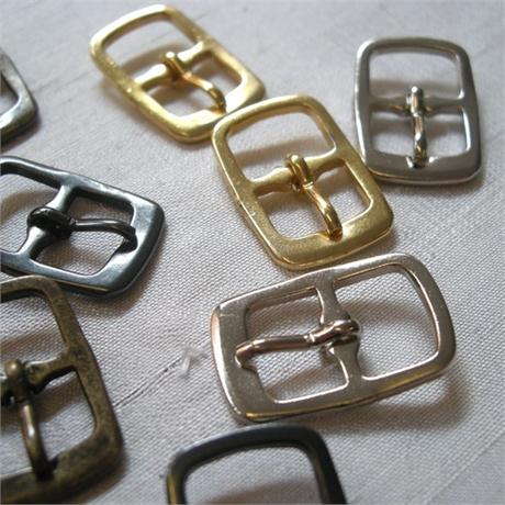 Shoe Buckle 10mm Image 1