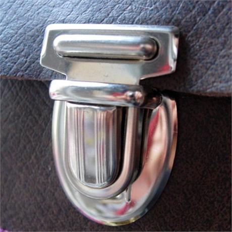 Tuck-Tite Closures Image 1