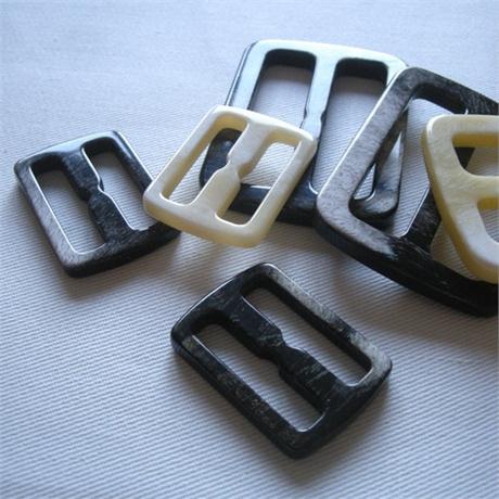 Italian Resin Slider 30mm Image 1