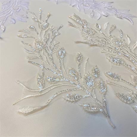 Beaded Motifs - Pairs Image 1