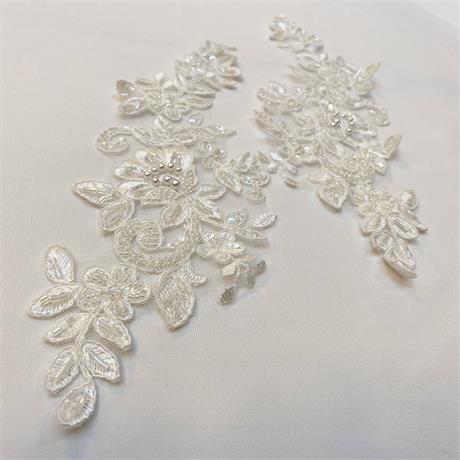 Beaded Motifs - Pairs Image 1