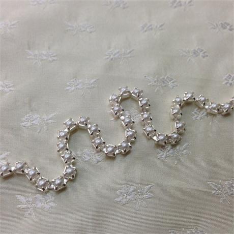 Czech Glass Pearl Trim SS12 Image 1