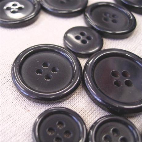 22mm Plastic Button Image 1
