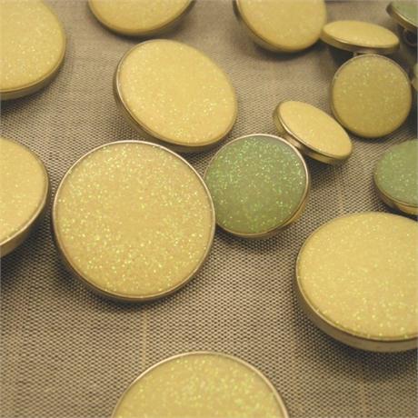 23mm Matt Glitter Button Image 1