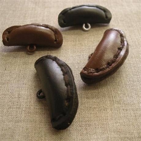 Leather Button Sz70 Image 1