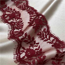 Fine French Double Scallop Lace Trim Thumbnail Image 0