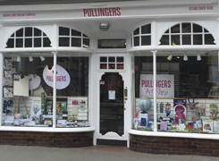 Pullingers Art shop in Farnham Surrey