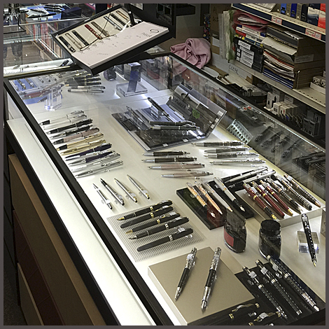 farnham_pen_display