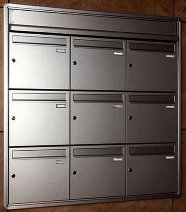 V400-3 Vertical Post Box by Post Boxes UK