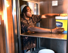 catering-lift-microlift-stainless-steel-adjacent-entry-optimised-thumbnail_1ef707e2.png