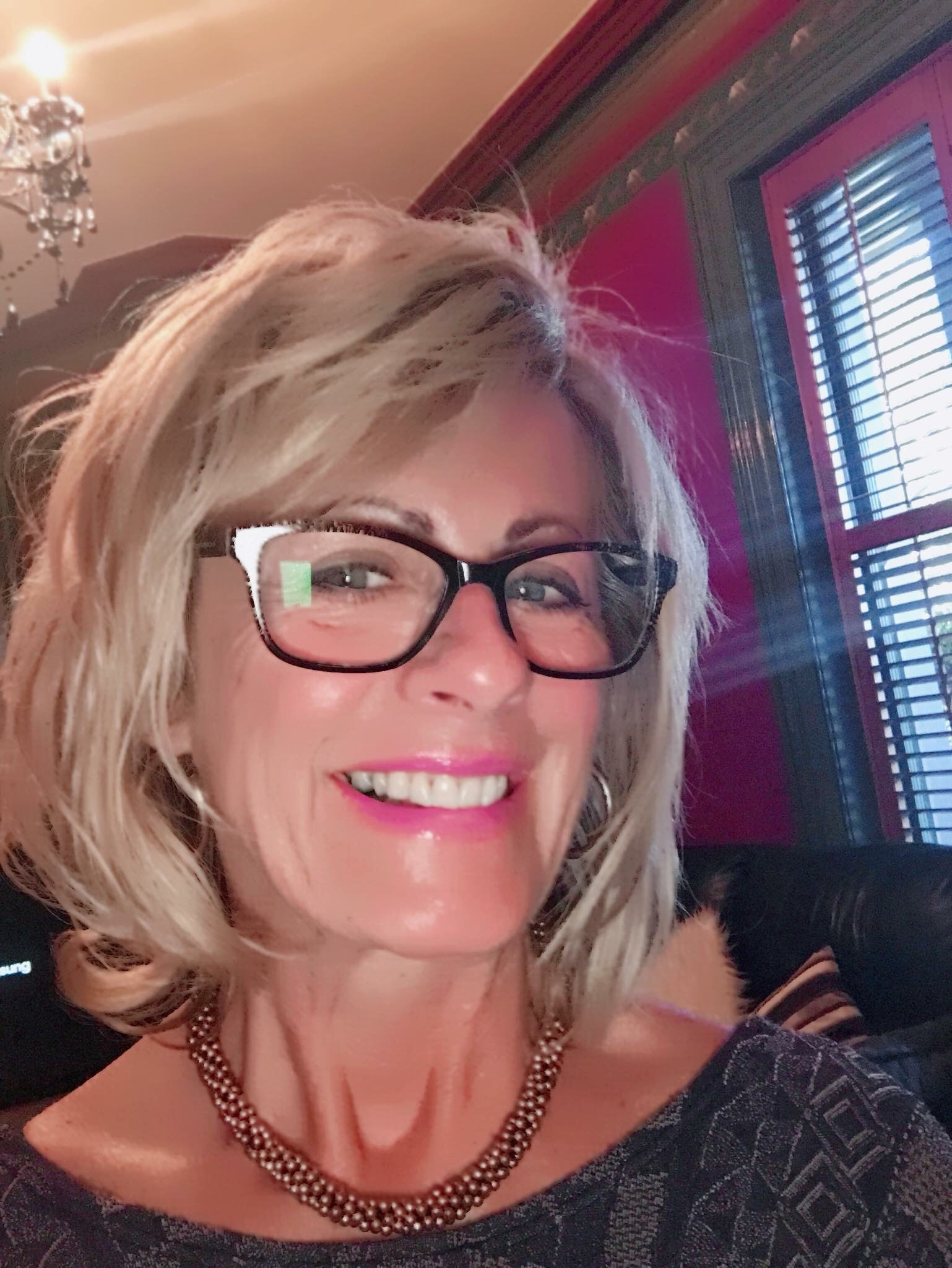 Jillian Jackson, #LoveGlasses AU winner