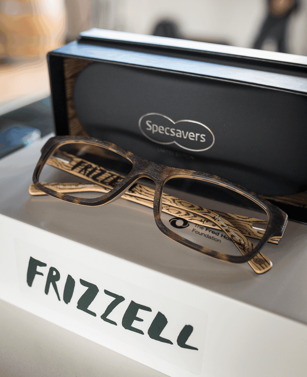 Frizzel frames glasses package