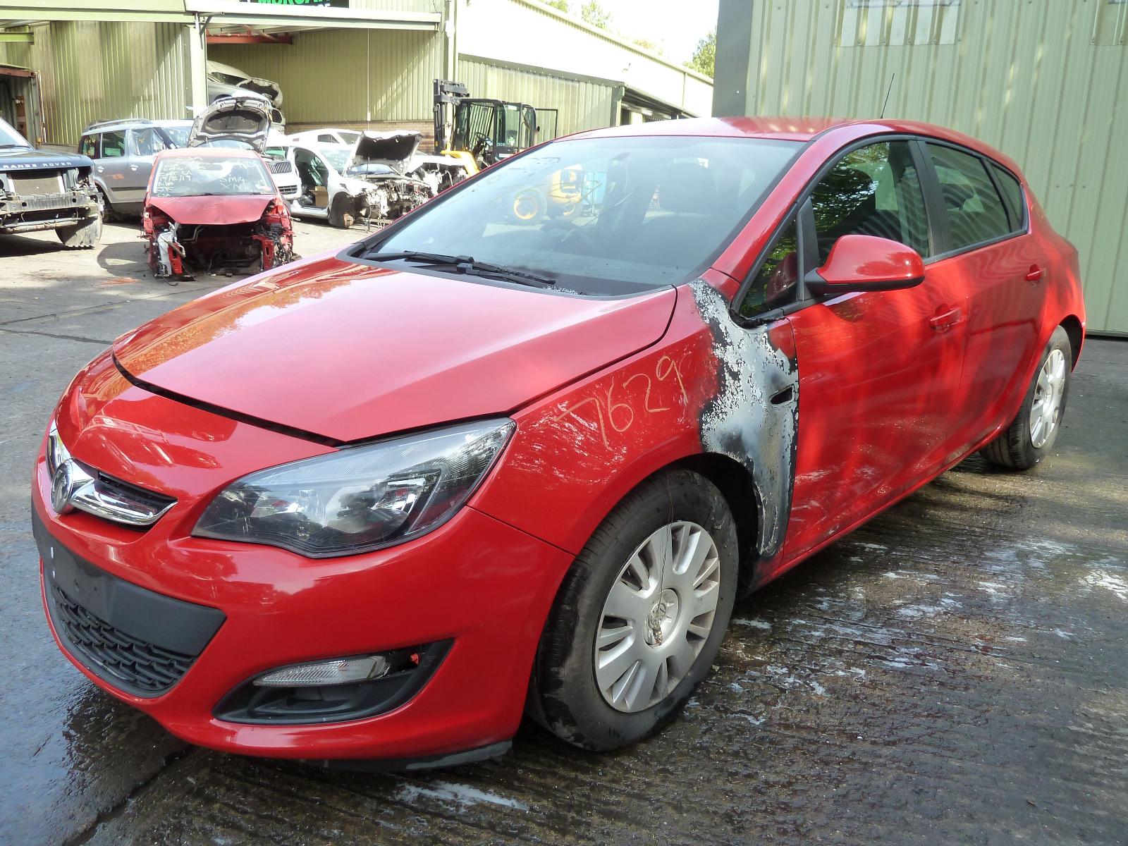 Image for a VAUXHALL ASTRA 2012 5 Door Hatchback