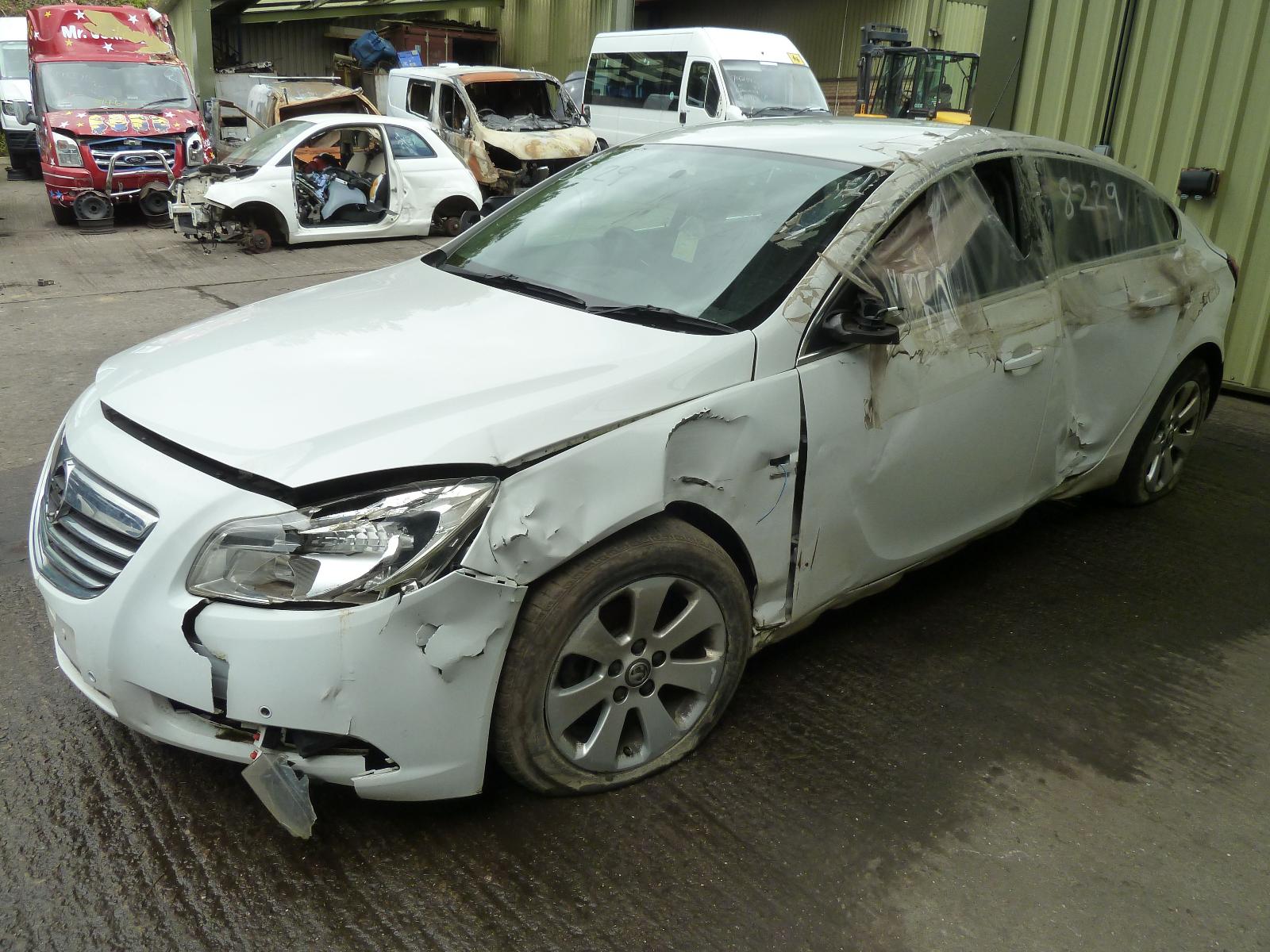 Image for a VAUXHALL INSIGNIA 2013 5 Door Hatchback