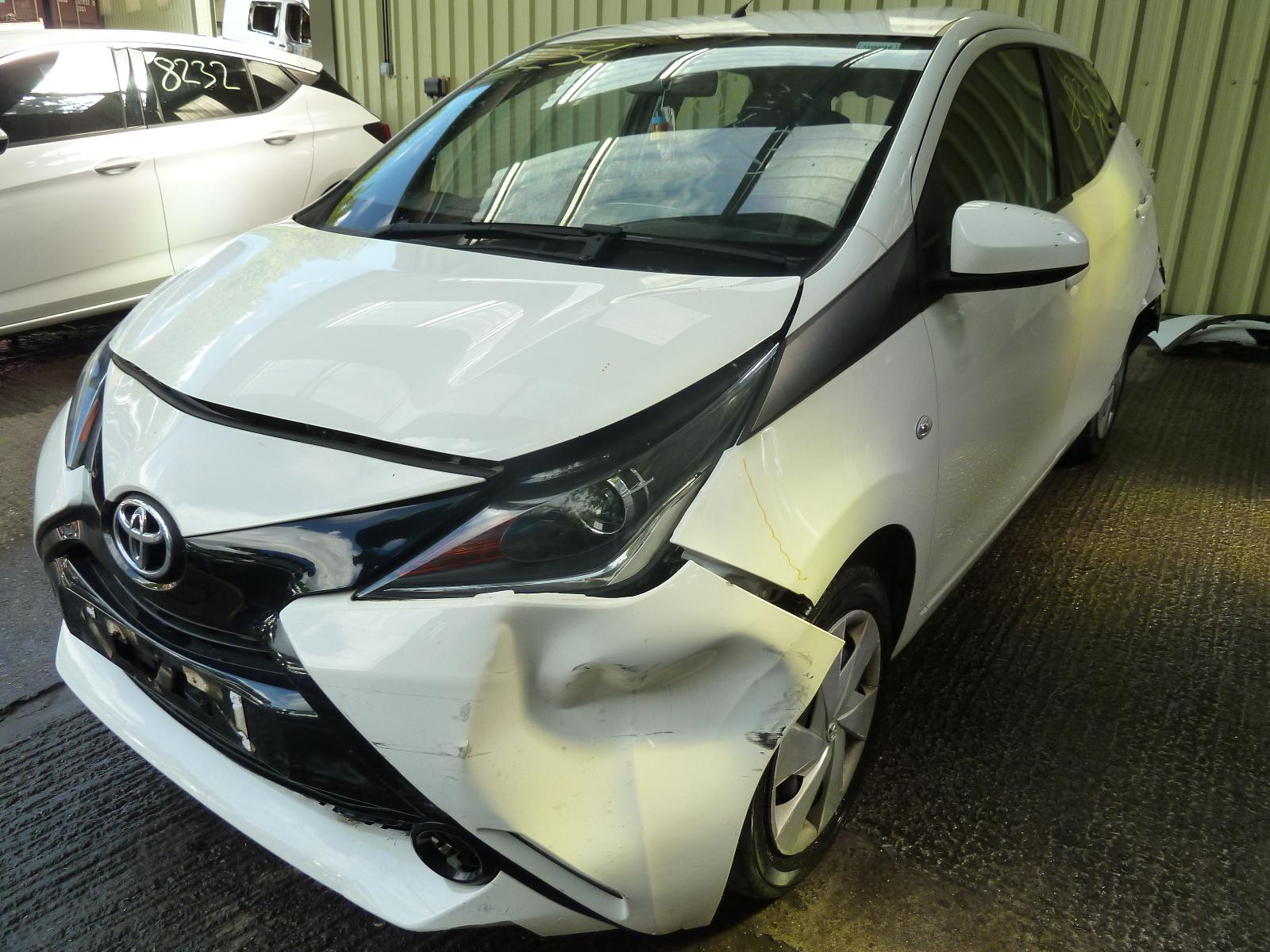 Image for a TOYOTA AYGO 2015 5 Door Hatchback