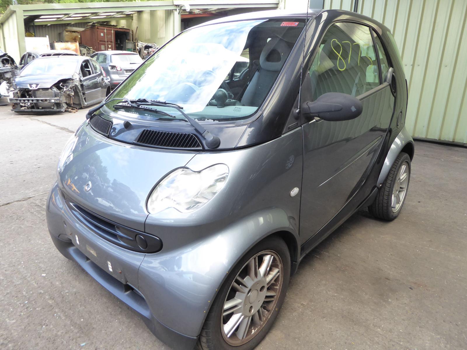 Image for a SMART FORTWO; SMARTCAR 2005 2 Door Coupe