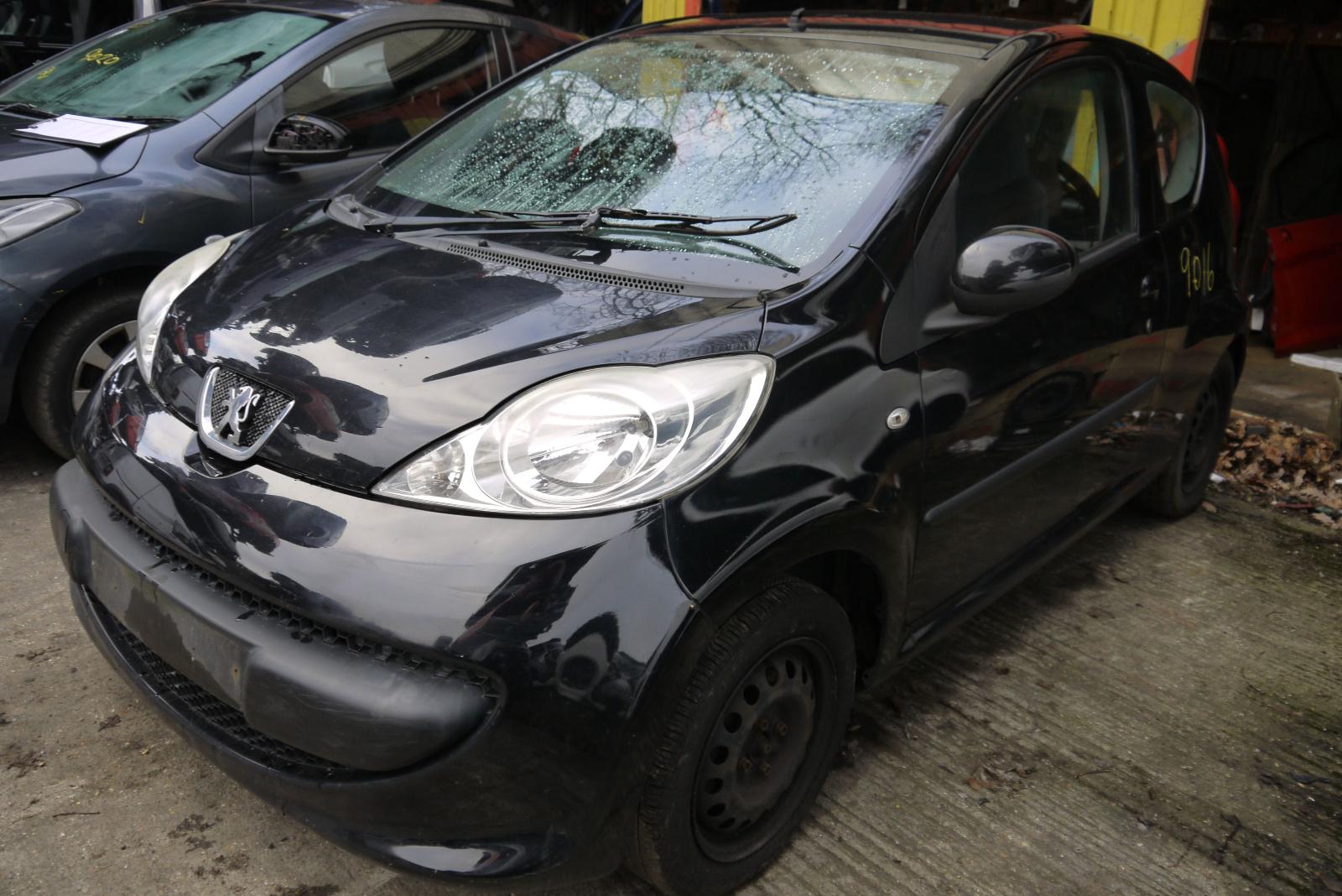 Image for a PEUGEOT 107 2006 3 Door Hatchback