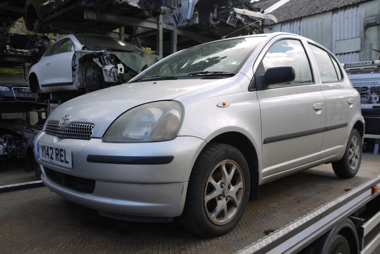 Image for a TOYOTA YARIS 2001 5 Door Hatchback