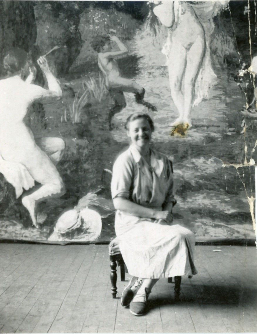 Bé de Waard in het atelier van Ker Xavier Roussel, l’Étang-la-Ville, begin jaren ’30, particuliere collectie.