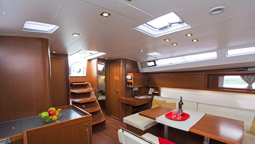 Океанис маршрут. Beneteau oceanis 48. океанис 48. beneteau oceanis 400. tank 400 интерьер.