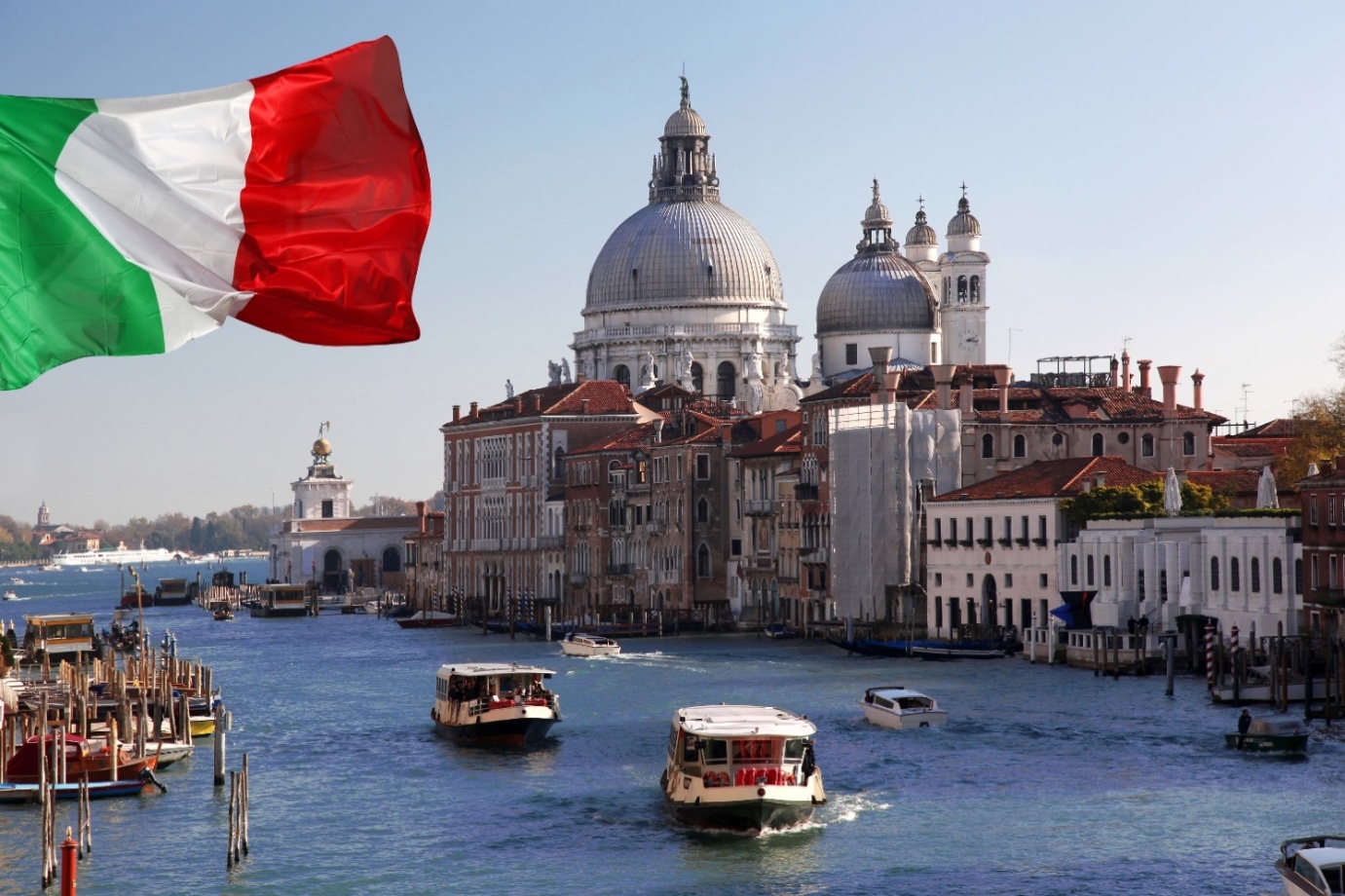 Becoming an Expat in Italy Smartexpat Description generated with high confidence