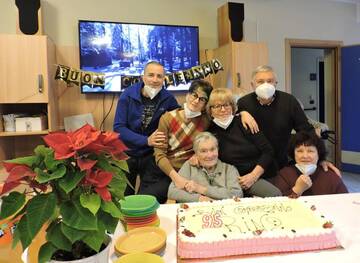Compleanno della signora Rina Cozzatti