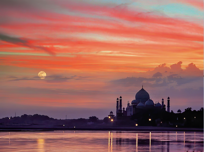 Immagine: Tramonto sul Taj Mahal ad Agra in India