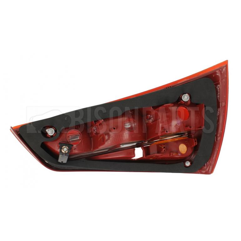 REAR LAMP (NON LED) PASSENGER SIDE LH