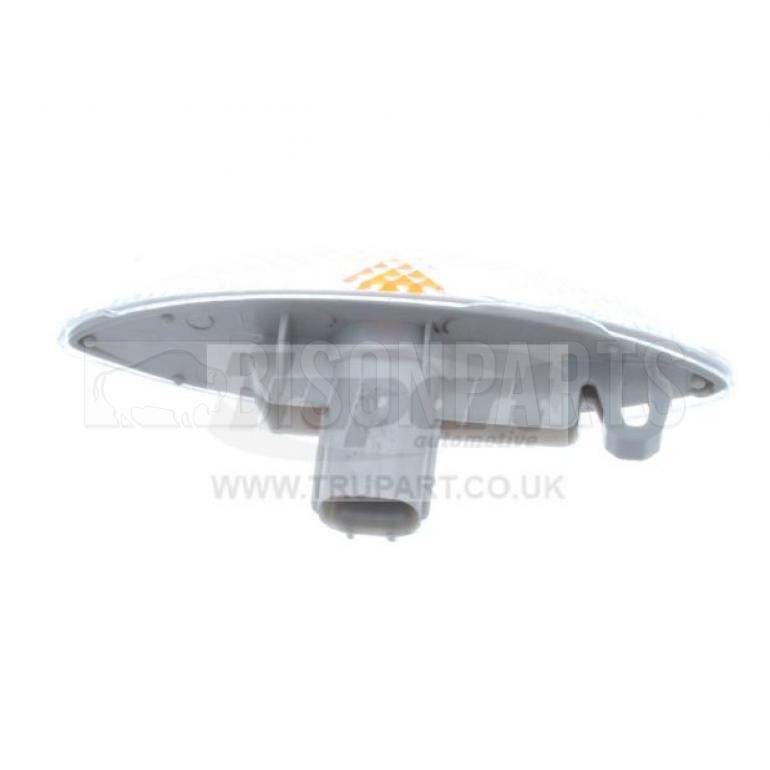 CLEAR OVAL SIDE REPEATER PASSENGER SIDE LH