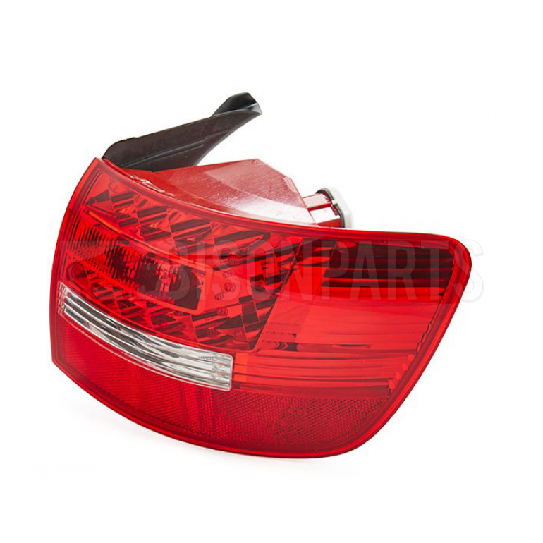 REAR LAMP DRIVERS SIDE RH