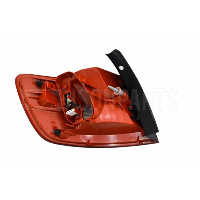 REAR LAMP DRIVERS SIDE RH